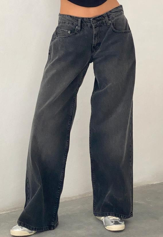 BELLA - Low-Rise Jeans