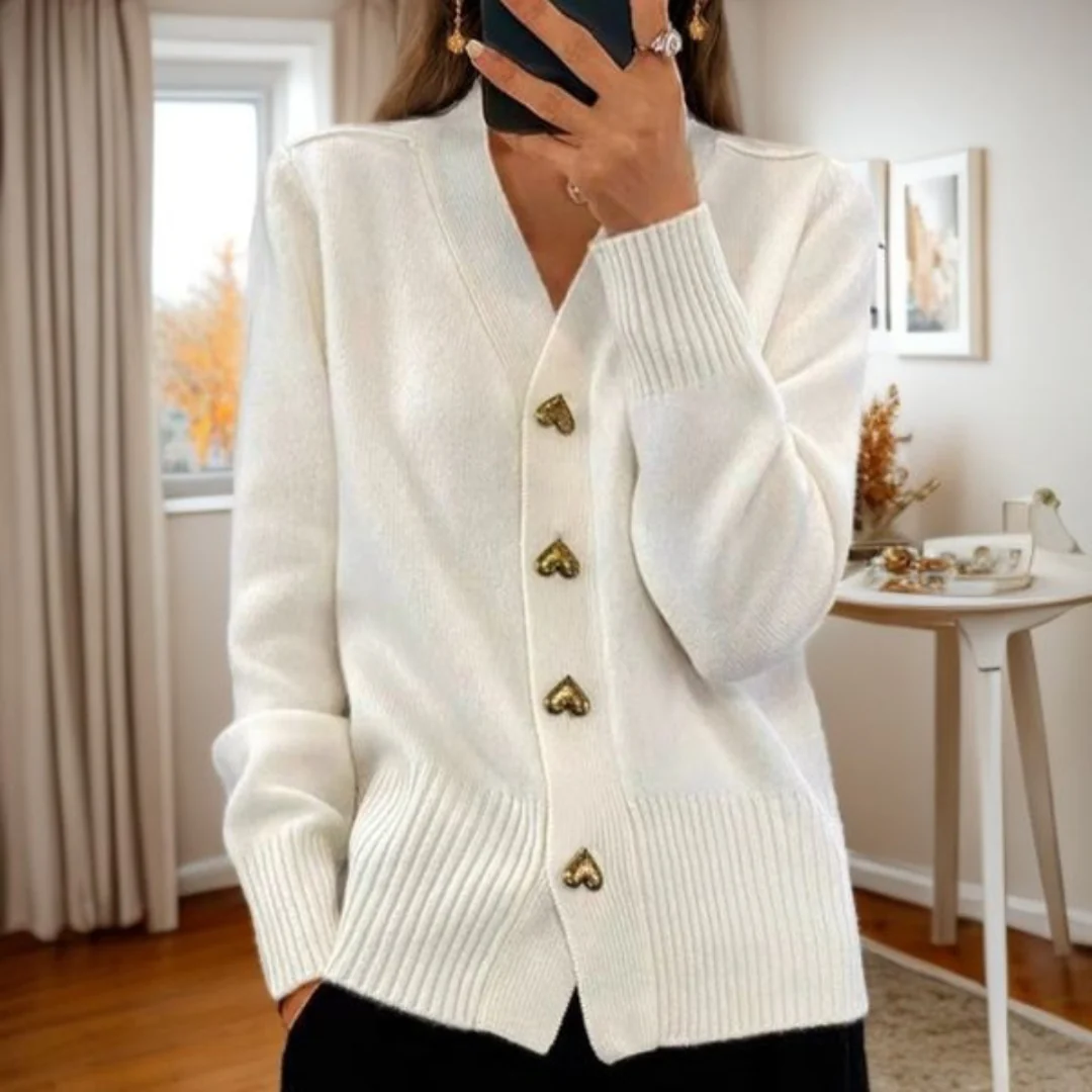 Olga™ | Cardigan with heart buttons