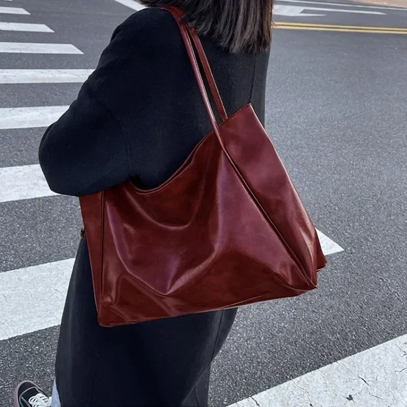Velora Tote | Eleganz im Alltag