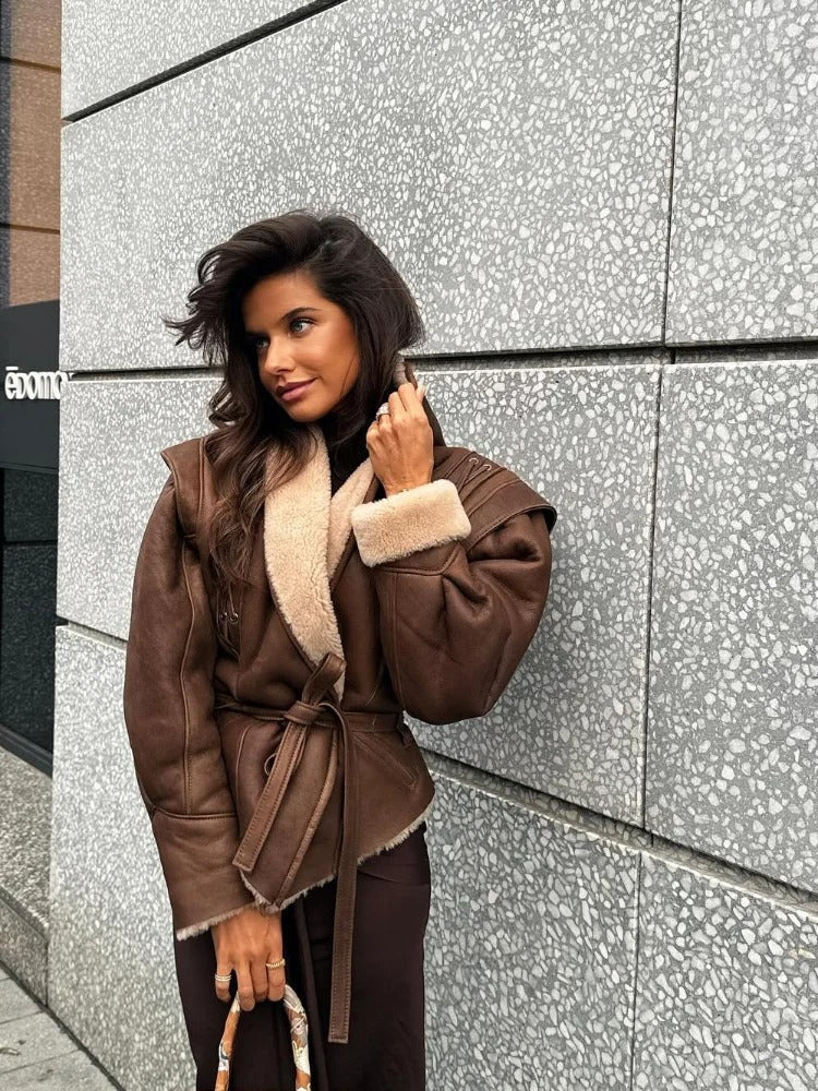 Nova™ - Pelzige Lederjacke