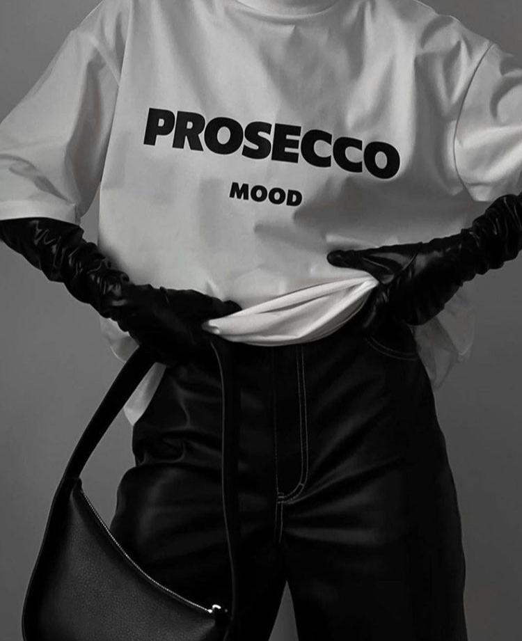 The Prosecco™ - Chic Tee